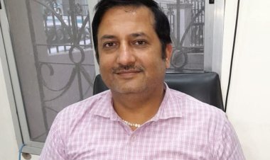 भूपेश और बैज के आरोप पर पलटवार : डॉ. विजय शंकर मिश्रा ने कहा- नशे के अवैध कारोबार से जुड़े कांग्रेसी ही नशे के नाम पर कर रहे हैं सियासत