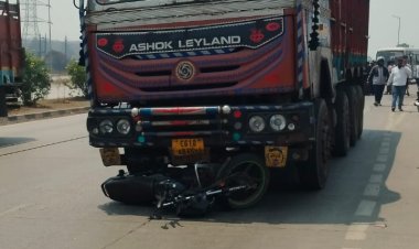 Raipur Breaking : ट्रक ने बाइक सवार को रौंदा, 100 मीटर तक घसीटने से मौके पर मौत