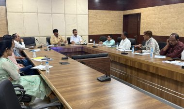 शासन के कार्यों को समय पर पूर्ण करें : संजय श्रीवास्तव