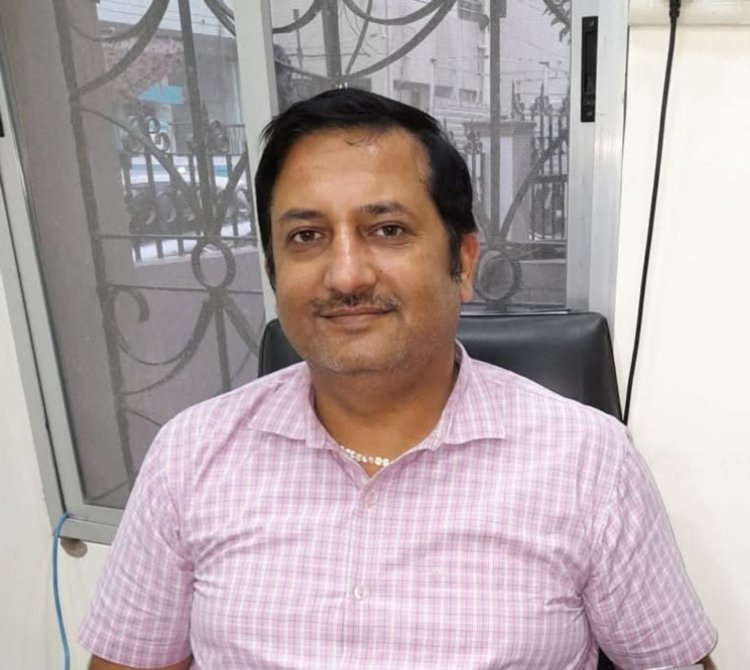 भूपेश और बैज के आरोप पर पलटवार : डॉ. विजय शंकर मिश्रा ने कहा- नशे के अवैध कारोबार से जुड़े कांग्रेसी ही नशे के नाम पर कर रहे हैं सियासत