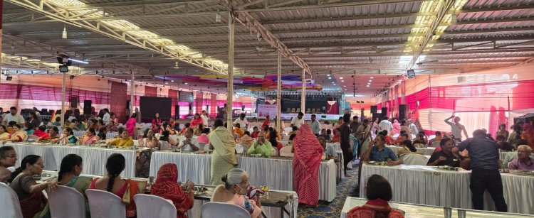 भगवान महावीर जन्म कल्याणक महोत्सव : दादाबाड़ी में पहली बार हुआ 1008 एकासना,बच्चों से लेकर बुजुर्गों ने दिन में केवल एक बार किया भोजन