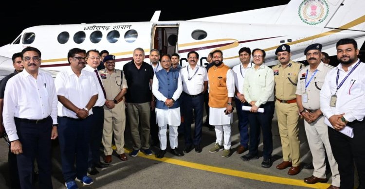 बिलासा देवी केवट एयरपोर्ट से रात्रि उड़ान सेवा शुरू " मुख्यमंत्री विष्णुदेव साय ने भरी पहली नाइट फ्लाइट"
