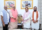 केंद्रीय मंत्री गिरिराज सिंह पहुंचे मुख्यमंत्री निवास,सीएम साय ने कहा-केंद्र और राज्य के समन्वय से विकास को मिलेगी नई गति