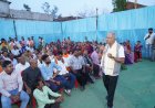 जब माइक लेकर जनता के बीच पहुंचे सांसद बृजमोहन, मांग आई,फैसला हुआ ऑन द स्पॉट