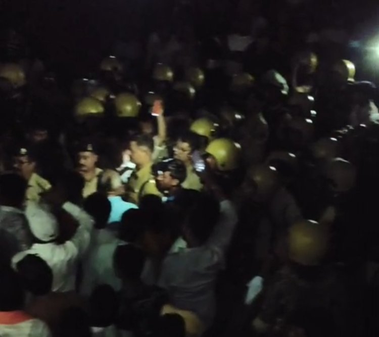 रायपुर के नकटी गांव में बेदखली कार्रवाई का विरोध, मकान तोड़ने पहुंची टीम को ग्रामीणों ने रोका,मौके पर भारी पुलिस बल