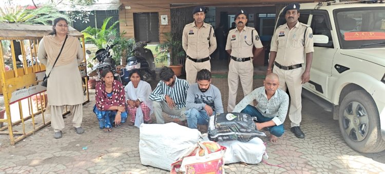 रायपुर पुलिस ने ओडिशा तक सप्लाई चेन तोड़ी,2 महिला सहित 5 तस्करों से 46 किलो गांजा जब्त